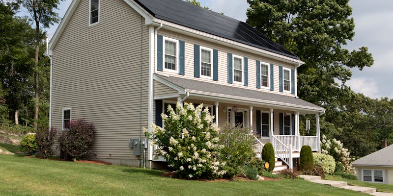 Why Your Electric Bill Varies by $200+ Depending on Your State (And What You Can Do About It)